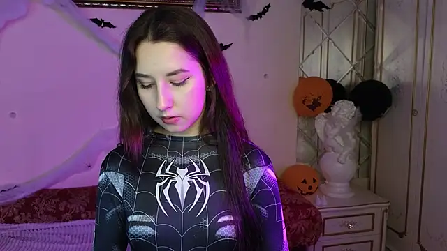 Eva Maller online show from October 2025 11:36:02 AM