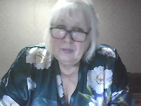 Alexia64231 online show from February 2026 03:49:02 PM