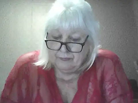 Alexia64231 online show from April 2026 01:37:01 PM