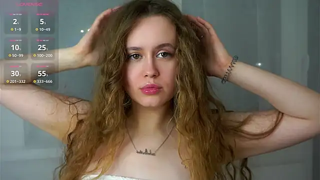 SusannaScholler online show from December 2025 09:32:01 PM