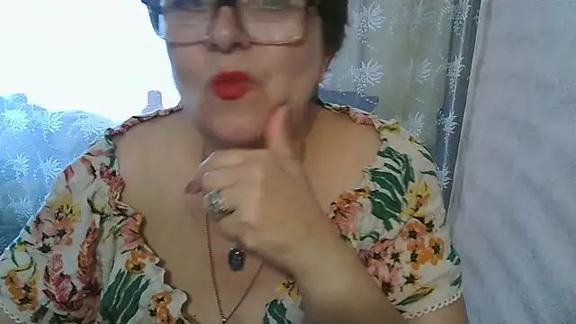 Snapshot of VeronicaGold511 chatting on July 2026 06:26:02 AM VeronicaGold511 online show from July 2026 06:26:02 AM