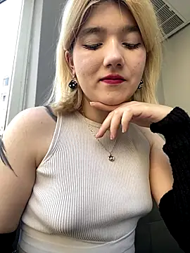 Snapshot of Cherry___Blossom chatting on September 2025 10:04:02 AM Cherry Blossom online show from September 2025 10:04:02 AM