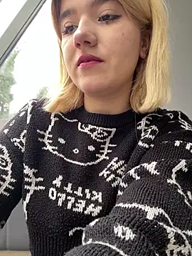 Snapshot of Cherry___Blossom chatting on September 2025 10:06:02 AM Cherry Blossom online show from September 2025 10:06:02 AM