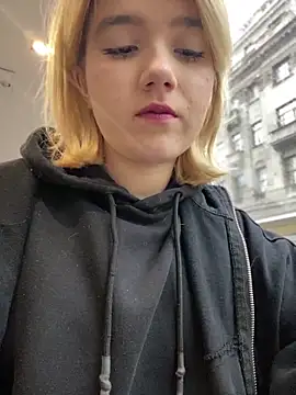 Snapshot of Cherry___Blossom chatting on September 2025 10:07:01 AM Cherry Blossom online show from September 2025 10:07:01 AM