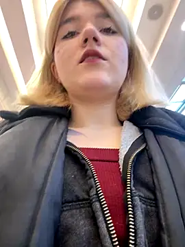 Snapshot of Cherry___Blossom chatting on September 2025 10:07:02 AM Cherry Blossom online show from September 2025 10:07:02 AM