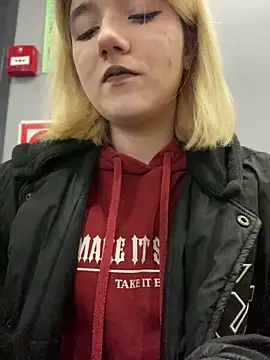 Snapshot of Cherry___Blossom chatting on September 2025 11:03:01 AM Cherry Blossom online show from September 2025 11:03:01 AM