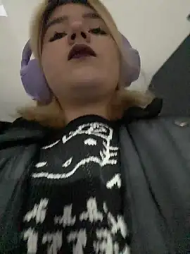 Snapshot of Cherry___Blossom chatting on October 2025 11:33:02 AM Cherry Blossom online show from October 2025 11:33:02 AM