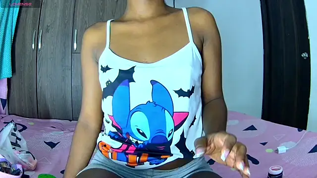 Snapshot of shantall_ebony1 chatting on October 2025 07:29:01 AM shantall ebony1 online show from October 2025 07:29:01 AM