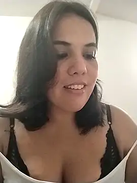 Bellapotencia1985 online show from September 2025 10:16:01 AM