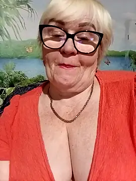 VioletSweet5566 online show from April 2026 06:49:02 PM