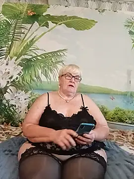 VioletSweet5566 online show from July 2026 06:15:01 AM