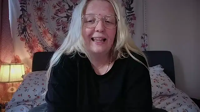 Daisyxoxo  online show from May 2026 08:42:02 AM