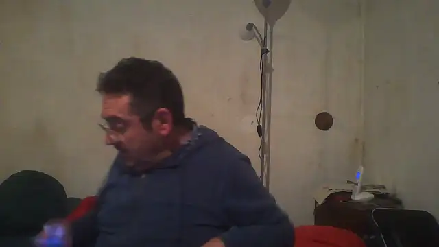 Snapshot of Jouons-ensembles2 chatting on November 2025 02:25:01 AM Jouons-ensembles2 online show from November 2025 02:25:01 AM