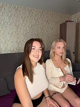 Snapshot of MikssMolly chatting on January 2026 09:25:02 AM MikssMolly online show from January 2026 09:25:02 AM