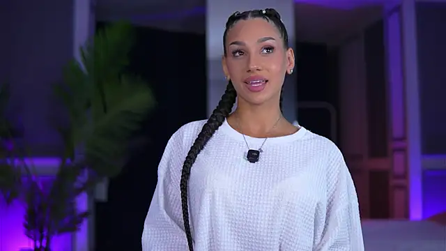 NinaSolenne online show from June 2026 07:44:02 PM