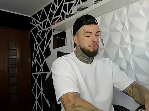 Chrisjordan66 online show from October 2025 06:24:02 AM