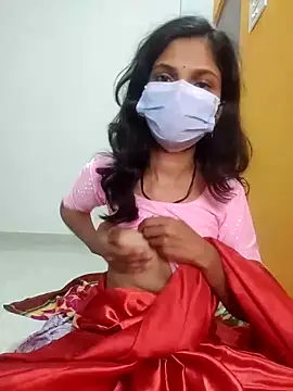 Shivani2002 online show from November 2025 05:46:01 PM