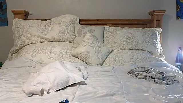 Maverikrose online show from April 2026 11:49:02 PM