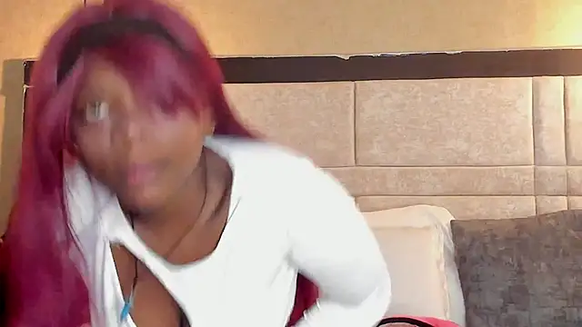 Snapshot of OliviaGarciaa chatting on November 2025 07:51:02 PM OliviaGarciaa online show from November 2025 07:51:02 PM