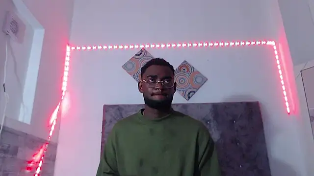 Snapshot of eebony_stallion chatting on July 2026 11:28:02 AM eebony stallion online show from July 2026 11:28:02 AM
