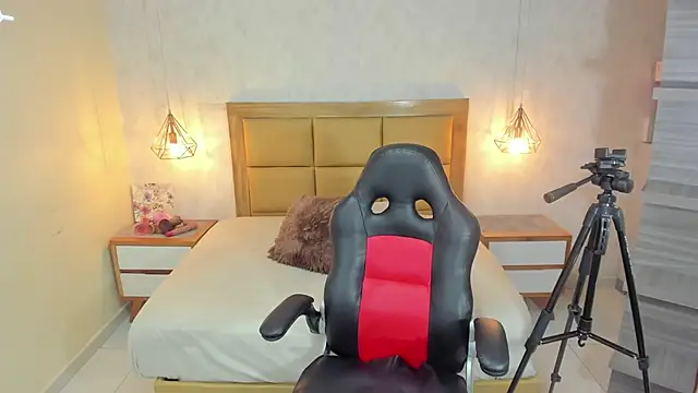 MELISSAROUGE online show from November 2025 07:35:01 PM