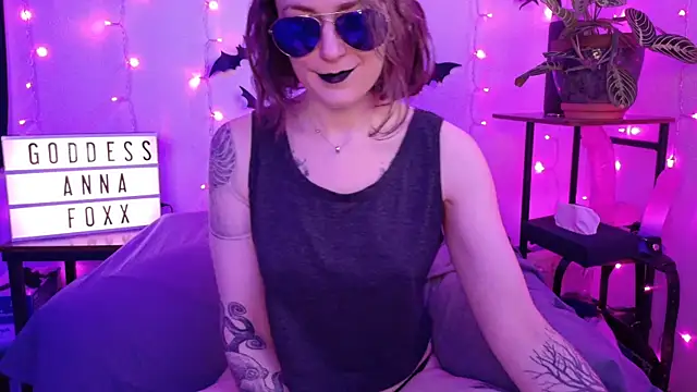 mistressannafoxx online show from February 2026 10:17:02 PM