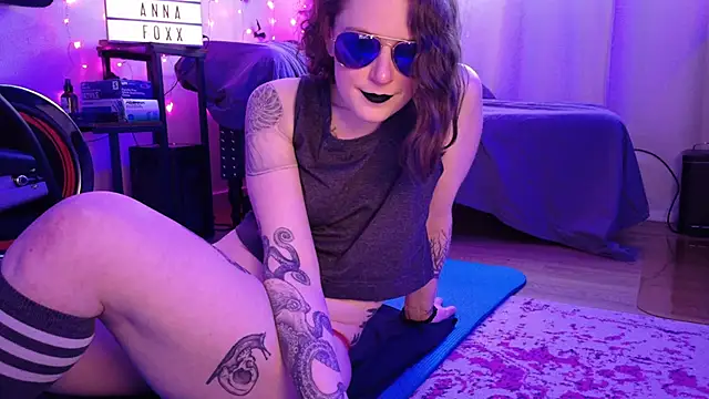 mistressannafoxx online show from March 2026 12:15:01 AM