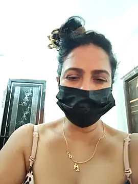 Shruti Bhabhi38 online show from November 2025 07:18:02 AM