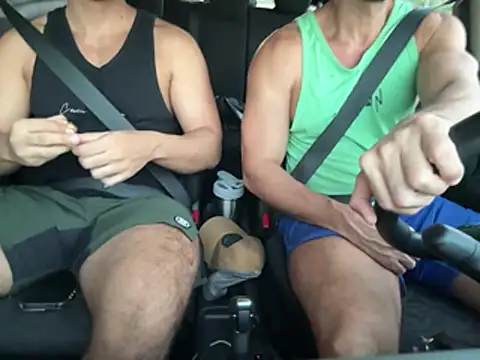 Snapshot of CasadoLutadorBigStuds chatting on June 2026 08:07:02 PM CasadoLutadorBigStuds online show from June 2026 08:07:02 PM