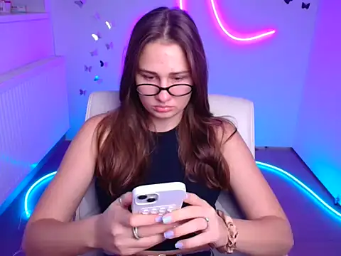 Stefanie Sweet online show from November 2025 06:34:01 AM