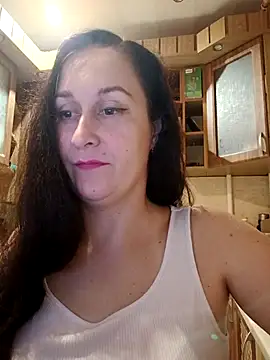 Amandda  online show from September 2025 06:02:01 PM