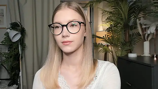 ChinBonnell online show from October 2025 05:48:02 AM