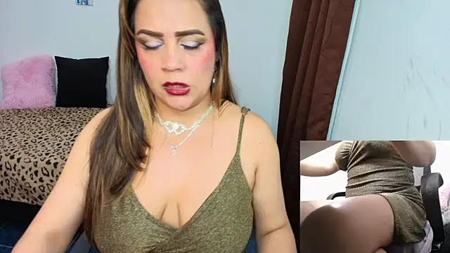 Paulina-Becerraa online show from July 2026 05:00:01 AM