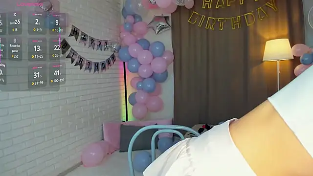 Snapshot of KayleenCurtis chatting on June 2026 03:20:02 AM KayleenCurtis online show from June 2026 03:20:02 AM