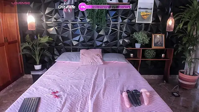 April  foxx online show from October 2025 03:29:01 PM