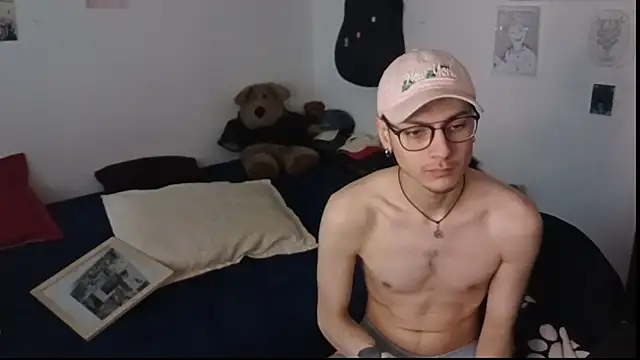 Snapshot of Dioniso_guy8 chatting on September 2025 03:33:01 PM Dioniso guy8 online show from September 2025 03:33:01 PM