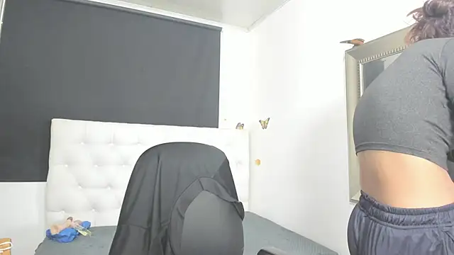 Snapshot of evelynesex chatting on January 2026 03:56:02 AM evelynesex online show from January 2026 03:56:02 AM