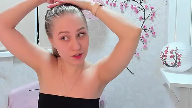 sofamuffin online show from March 2026 11:52:02 PM