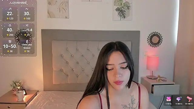 Seraphyne666 online show from September 2025 11:43:01 AM