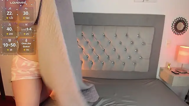 Seraphyne666 online show from September 2025 12:27:02 PM