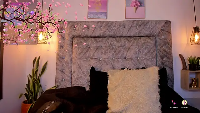 Seraphyne666 online show from October 2025 10:43:01 PM