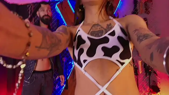 Warick and Aria bdsm  online show from October 2025 07:33:02 PM