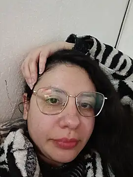 Snapshot of marmary84 chatting on July 2026 04:25:01 AM marmary84 online show from July 2026 04:25:01 AM