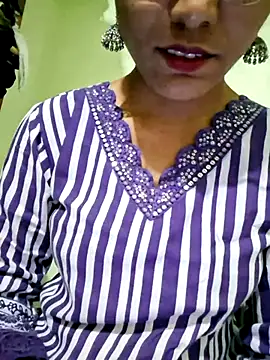 Snapshot of Telugu___Sexygirl___Naidu chatting on February 2026 04:54:01 AM Telugu Sexygirl Naidu online show from February 2026 04:54:01 AM