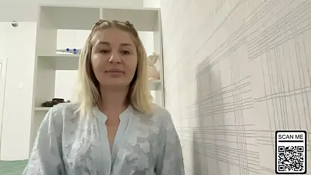 Blondie xoxoxo online show from November 2025 12:42:02 PM