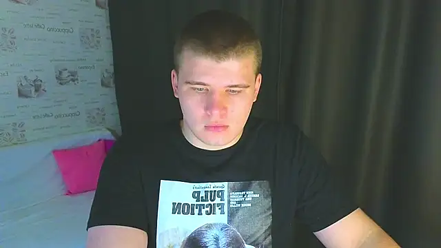 kittenmurr online show from September 2025 08:31:01 PM