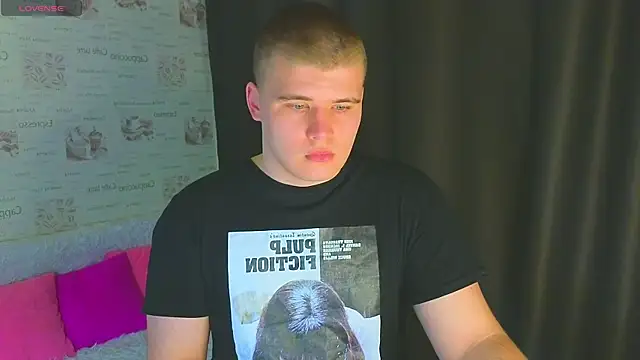 kittenmurr online show from October 2025 04:30:02 PM