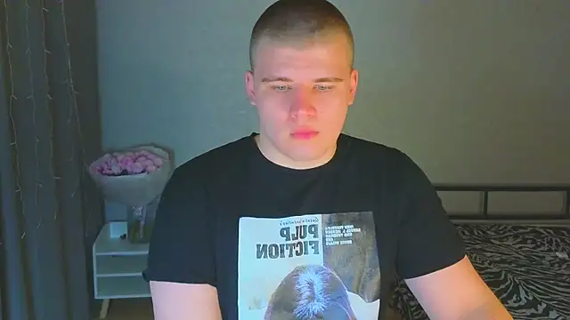 kittenmurr online show from October 2025 08:13:02 PM