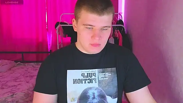 kittenmurr online show from March 2026 06:06:01 AM