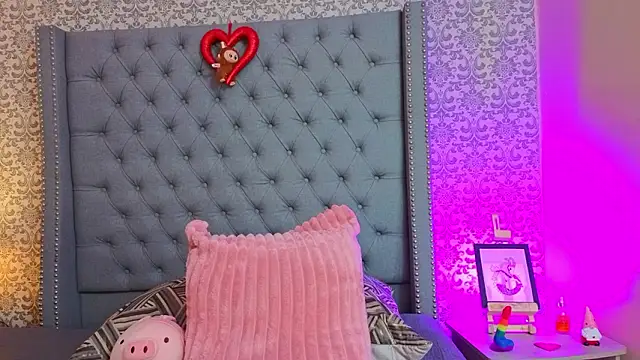 Abby roussee online show from February 2026 08:29:01 PM